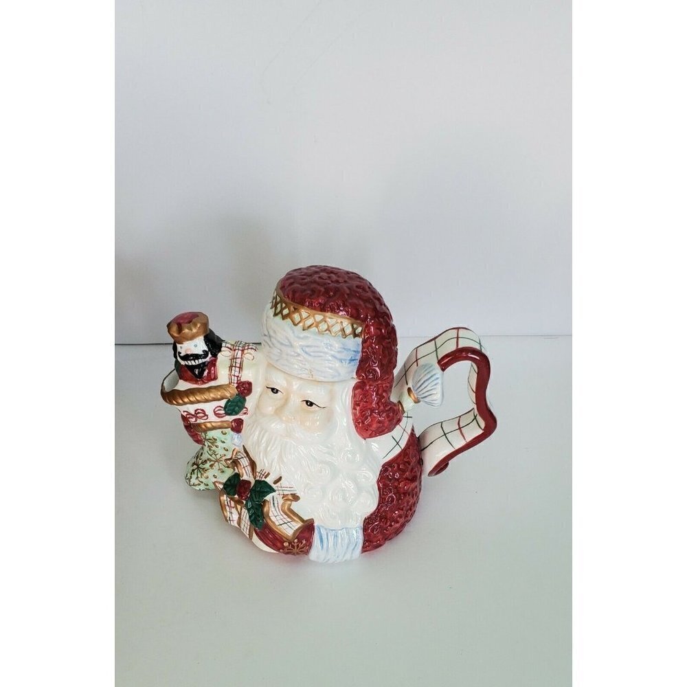 2001 "St. Nicholas" Teapot In Box Santa Claus Avon Christmas Gift Collec…